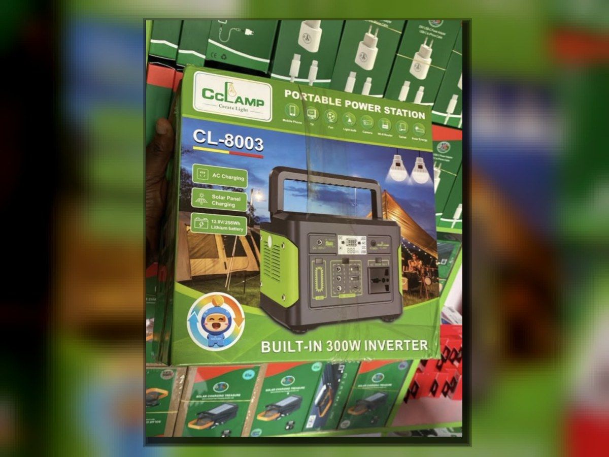 Station d’énergie portable CcLamp CL-8003 300 W – solaire et secteur